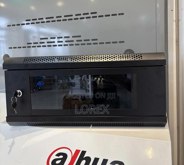 4u Cabinet Rack With Fan and Pdu 530x400x240 · Photo 1