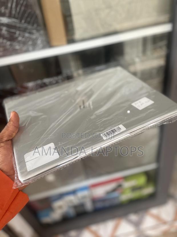 New Laptop HP EliteBook 830 G6 12GB Intel Core I5 SSD 256GB · Photo 3