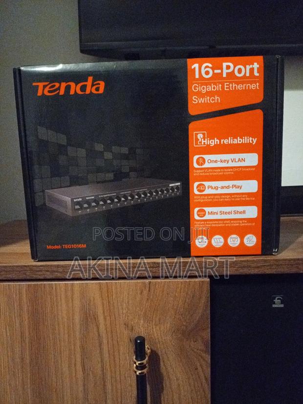 16-Port Gigabit Ethernet Switch -Tender · Photo 1