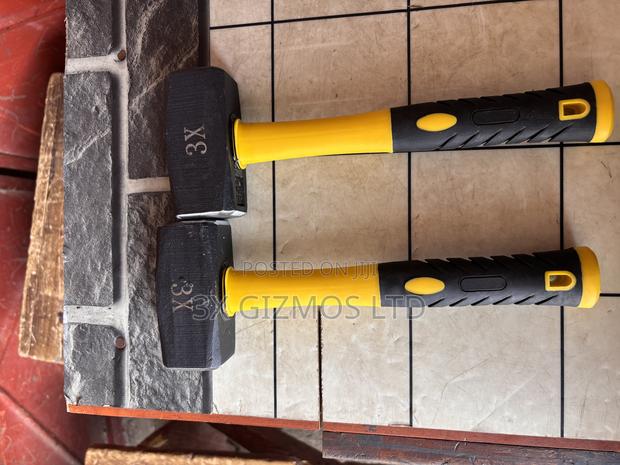1500g Stoning Hammer · Photo 1