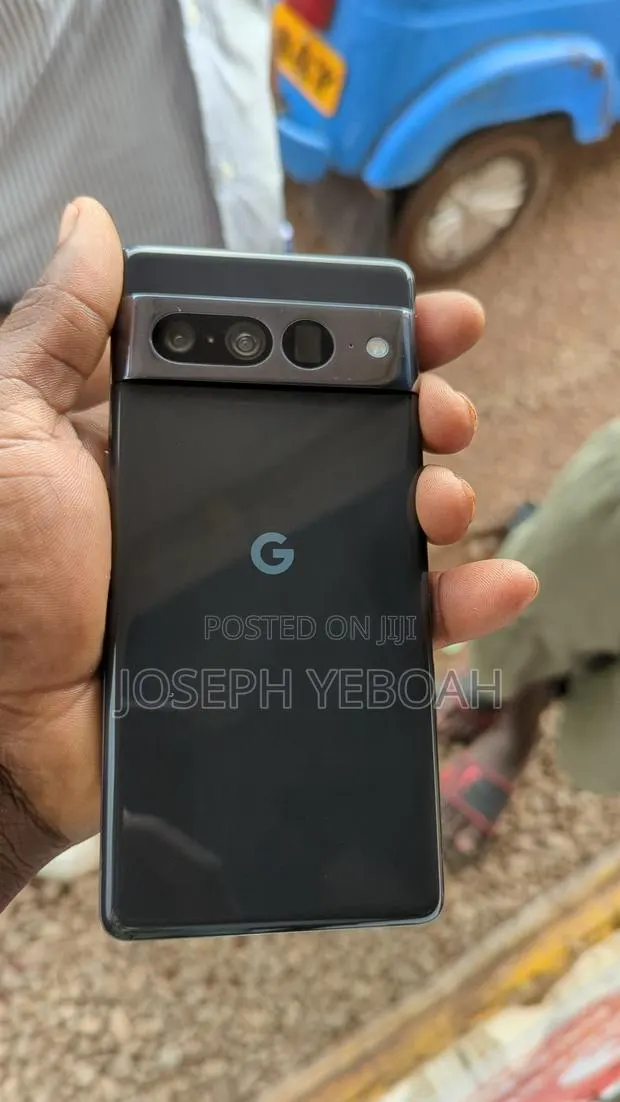 Google Pixel 7 Pro 128 GB Black · Photo 1
