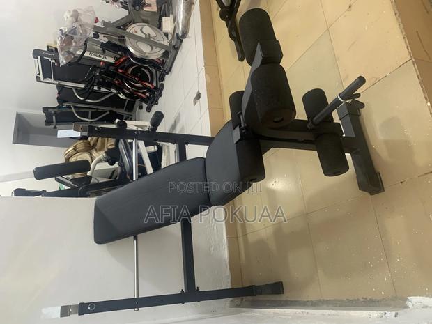 Multi Olympic Weight Bench · Photo 1
