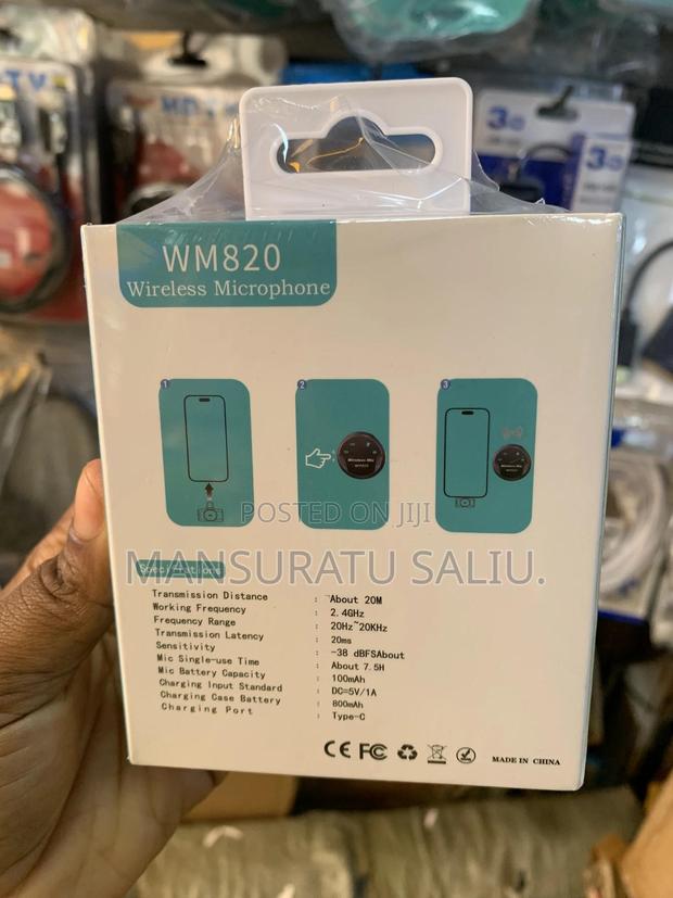 Wm820 Type C and iPhone Wireless Microphone · Photo 3