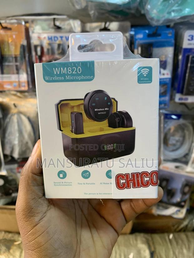 Wm820 Type C and iPhone Wireless Microphone · Photo 1