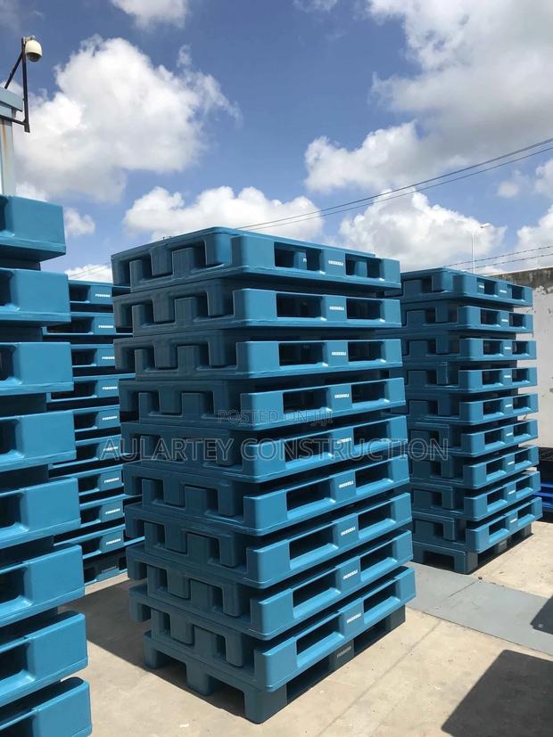 Industrial Pallet · Photo 1