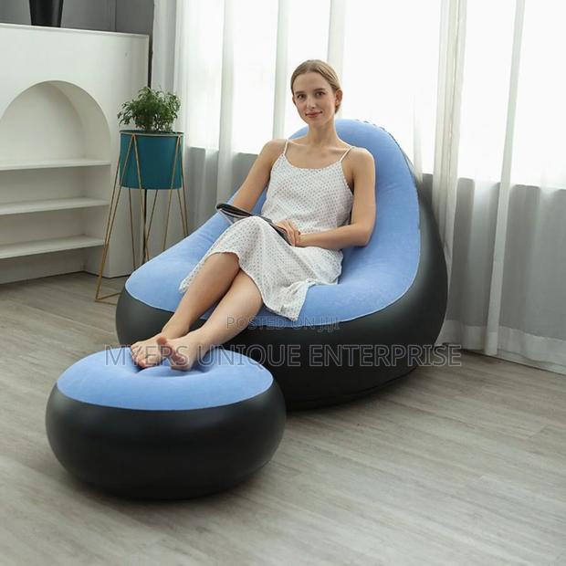 Affordable Sofa Chair With Free Inflating Pump · Photo 1