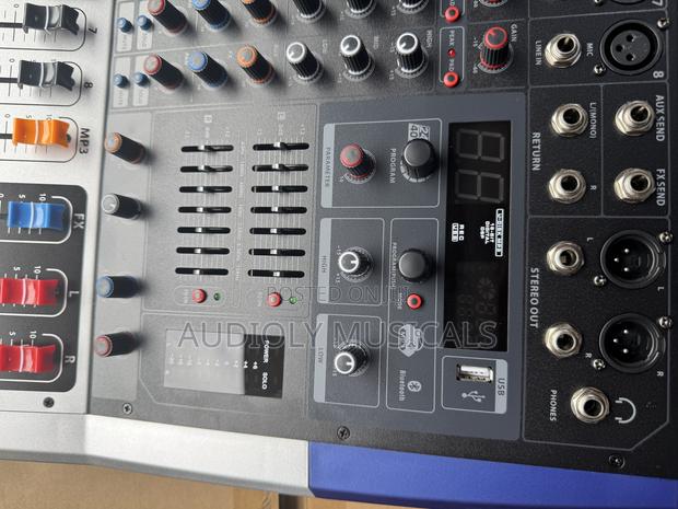 Powered-Kv- Mixer 8- Channel Yamaha · Photo 2