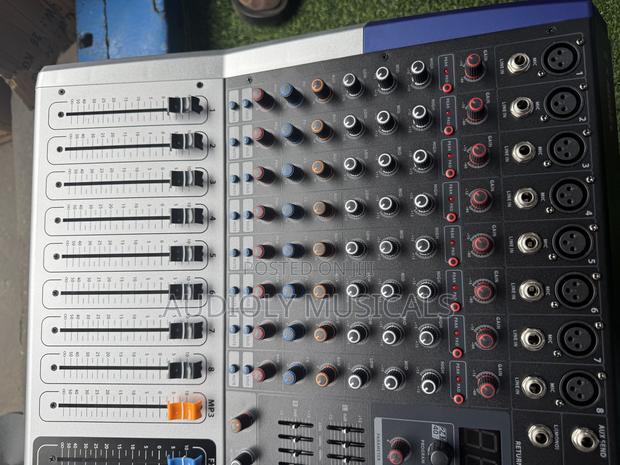 Powered-Kv- Mixer 8- Channel Yamaha · Photo 5