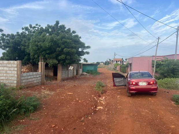 1plot Walled for Sale at Tema Com25 · Photo 2