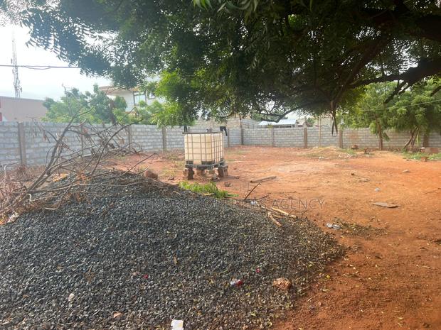 1plot Walled for Sale at Tema Com25 · Photo 8