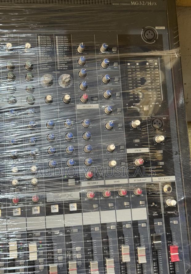 Yamaha Mg- 32 Channel Raw Mixer · Photo 2
