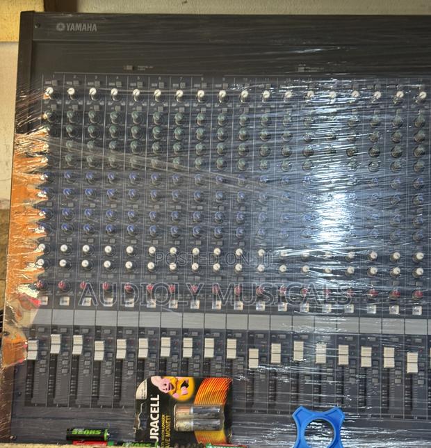 Yamaha Mg- 32 Channel Raw Mixer · Photo 4