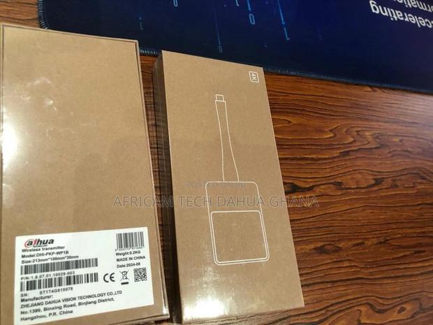 Dahua Wireless Screen Sharing Dongle · Photo 1
