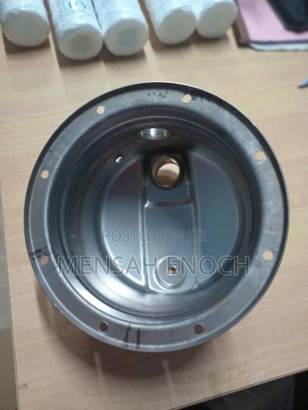Stainless Pump Head · Photo 3