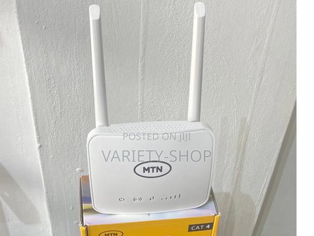 Universal Router + Lan Cable + Power Bank · Photo 1