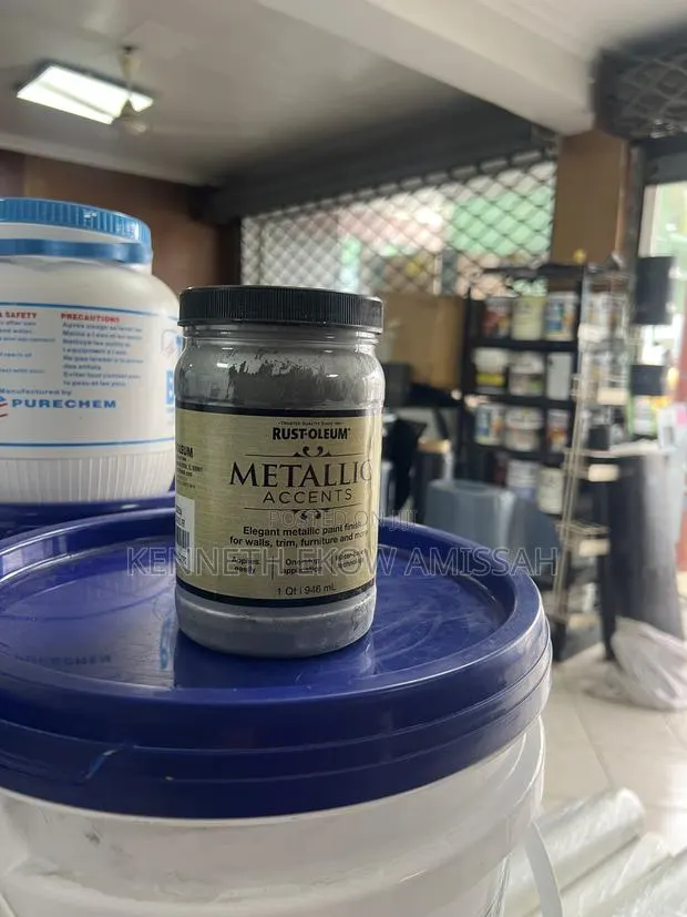 Rust Oleum Metallic Accent Water Base Decorative Paint · Photo 1