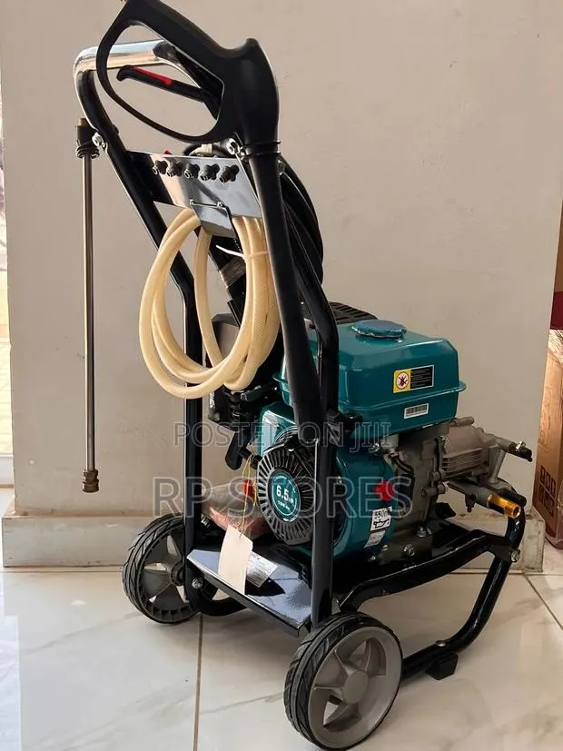 Total Gasoline High Pressure Washer 6.5hp · Photo 1