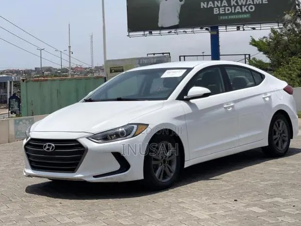 Hyundai Elantra SE Sedan FWD (2.0L 4cyl 6M) 2017 White · Photo 1