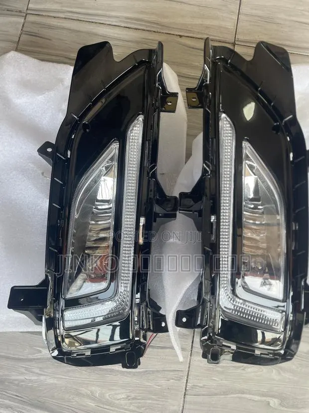 Hyundai Tucson 2019,2020,2021 Foglight and Covers Set · Photo 1