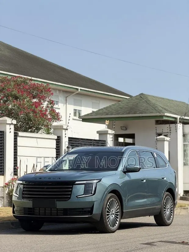 New Jetour X70L Luxury 2026 Green · Photo 1