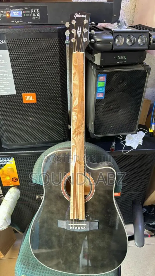 Gibson Semi-Acoustic Black Guitar · Photo 1