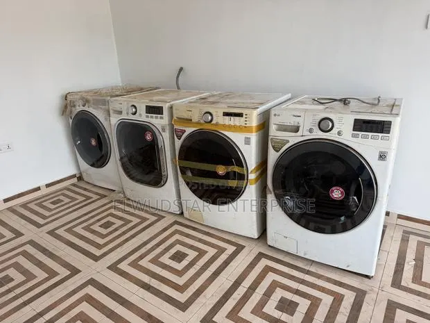 Lg 17kg Washing Machine · Photo 1