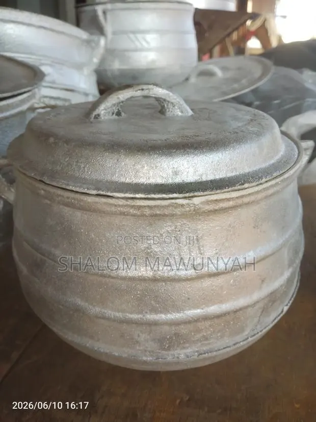 3/4 Size Cooking Pot · Photo 1