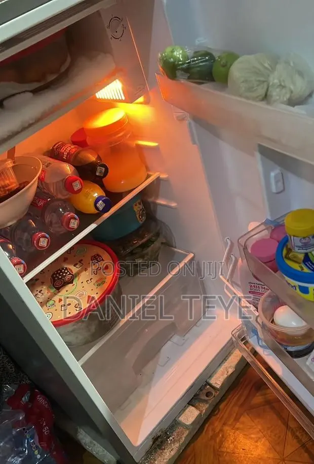 Table Top Fridge for Sale · Photo 1