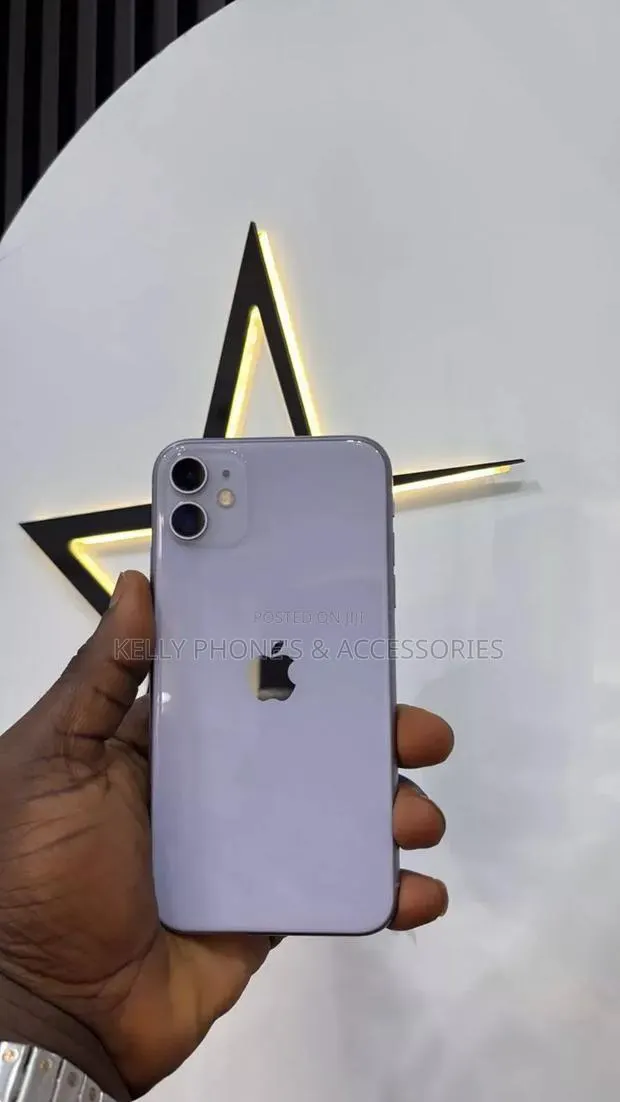 Apple iPhone 11 128 GB Purple · Photo 1