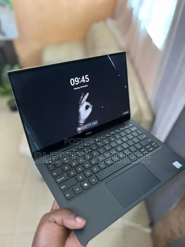 Laptop Dell XPS 13 16GB Intel Core i7 SSD 256GB · Photo 1
