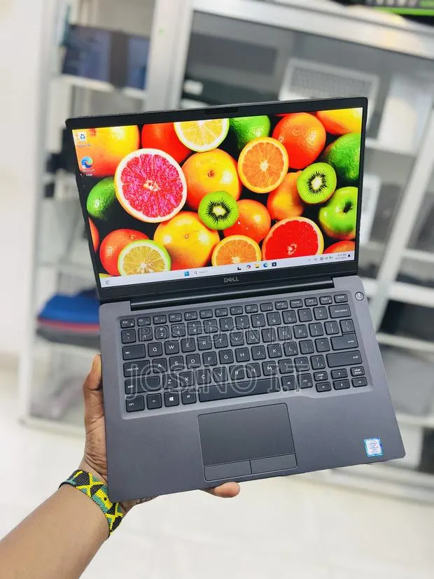 Laptop Dell Latitude 7400 16GB Intel Core I5 SSD 256GB · Photo 1