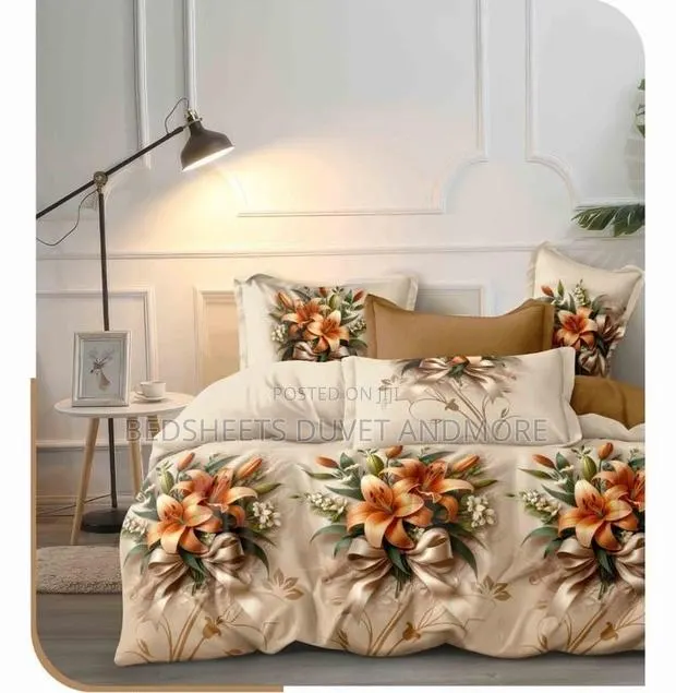 Beautiful Beige Flowered Design · Photo 1