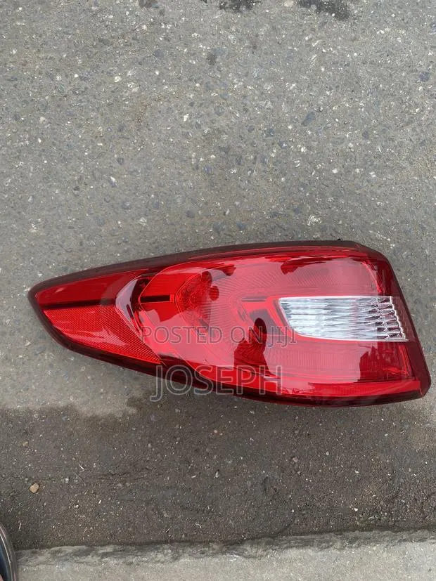 Sonata 2015,2016,2017 Tail Light · Photo 1