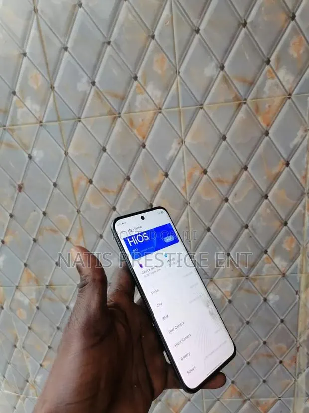 Tecno Spark Slim 256 GB Black · Photo 1