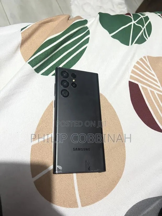 Samsung Galaxy S22 Ultra 128 GB Black · Photo 1