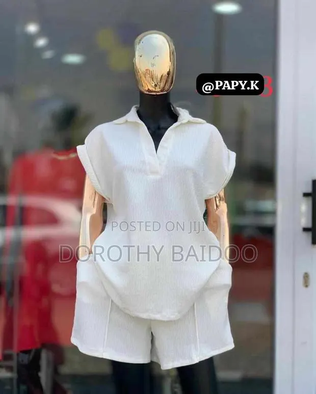 Ladies Dress · Photo 1