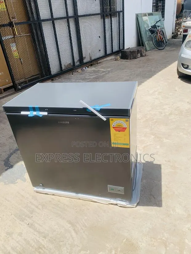 Newly Sealed in Box 198l Samsung Chest Freezer · Photo 1