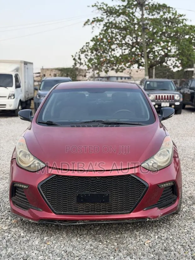 Hyundai Elantra Limited Sedan FWD (1.8L 4cyl 6A) 2016 Red · Photo 1