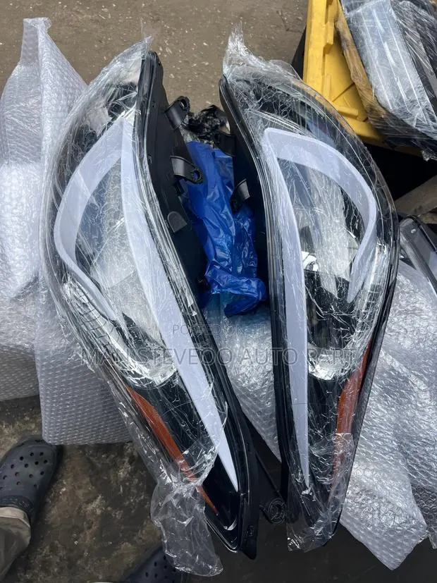Hyundai Elantra Headlights Pair 2014-2016led · Photo 1
