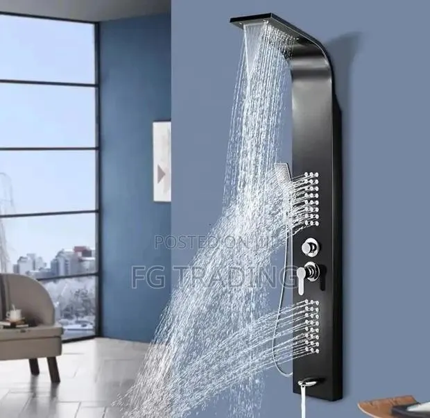 Black Shower Panel - Bathroom Shower - Luxurious Shower · Photo 1