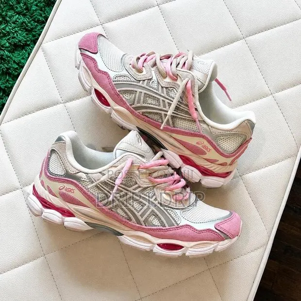 Asics Gel- NYC. 100% Authentic and classic.Available in All Sizes · Photo 1