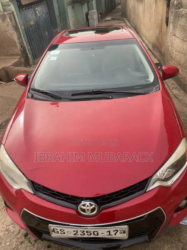 Toyota Corolla S w/Special Edition Pkg (1.8L 4cyl CVT) 2016 Red · Photo 1