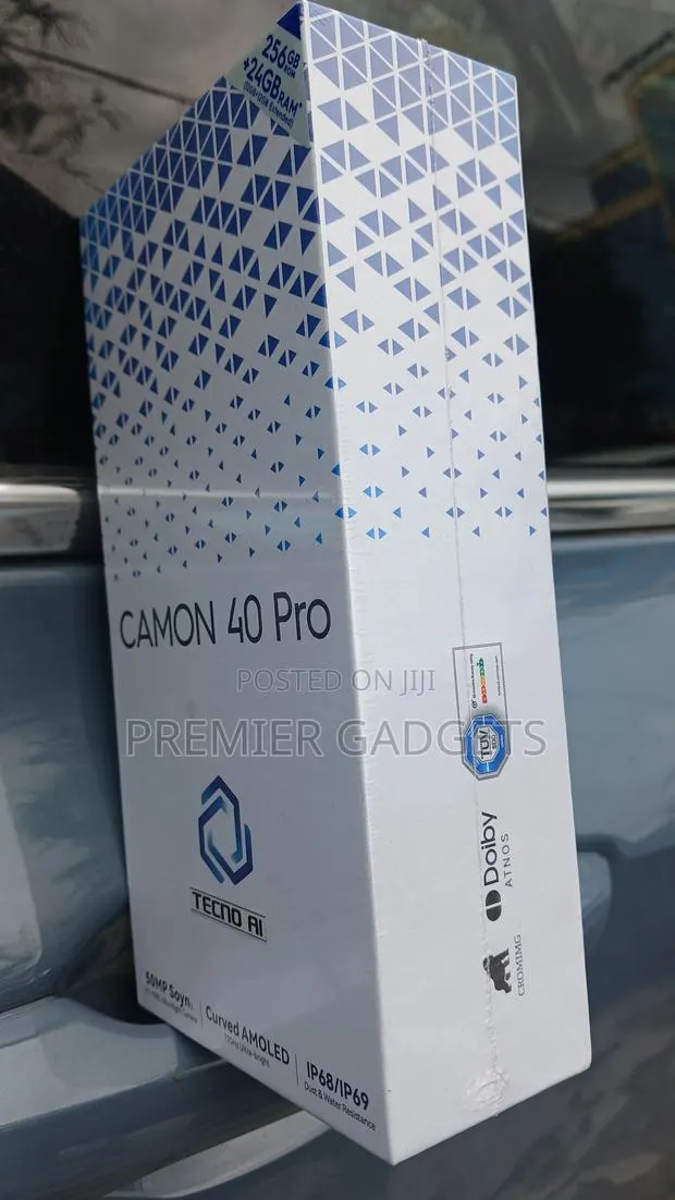 New Tecno Camon 40 Pro 5G 256 GB Gray · Photo 1