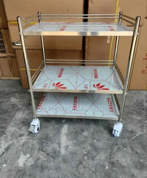 Medical Trolley 3 Step · Photo 1