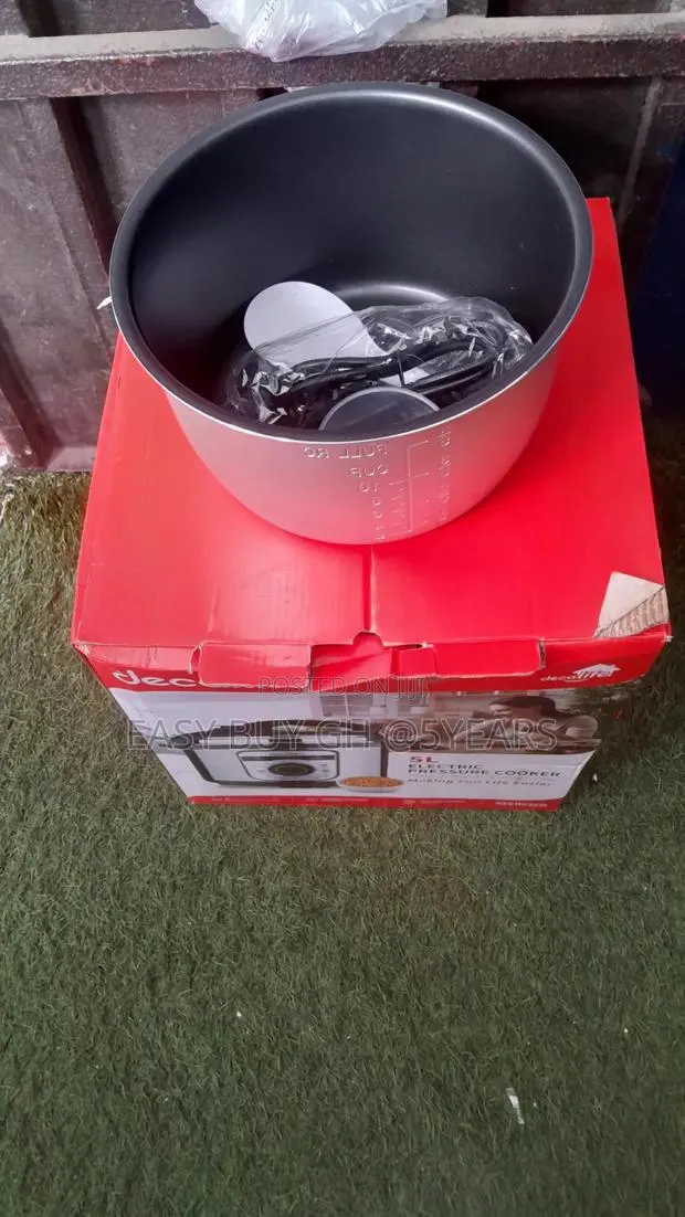 Faster Electric Pressure Cooker 1800W Decakila · Photo 1