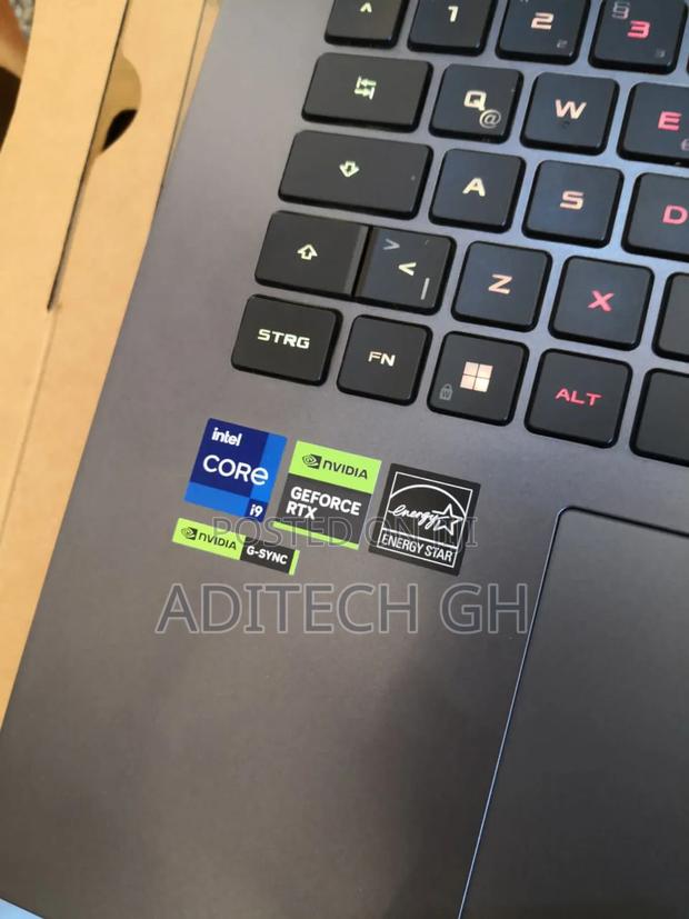 New Laptop Asus ROG Strix G17 32GB Intel Core I9 SSD 1T · Photo 3