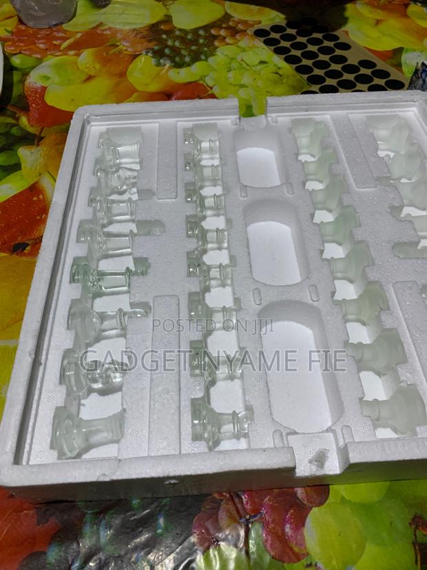 Classic Glass Chess Board (19*19)centimeters · Photo 2