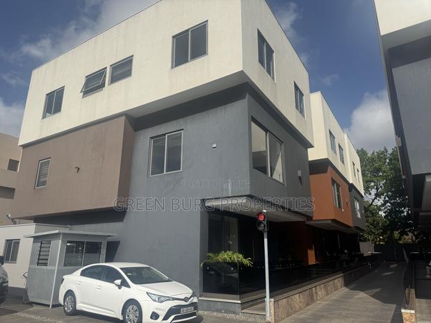 Furnished 5bdrm Townhouse / Terrace in Green, East Legon for rent · Photo 2