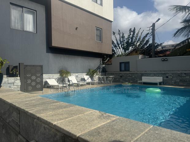 Furnished 5bdrm Townhouse / Terrace in Green, East Legon for rent · Photo 4