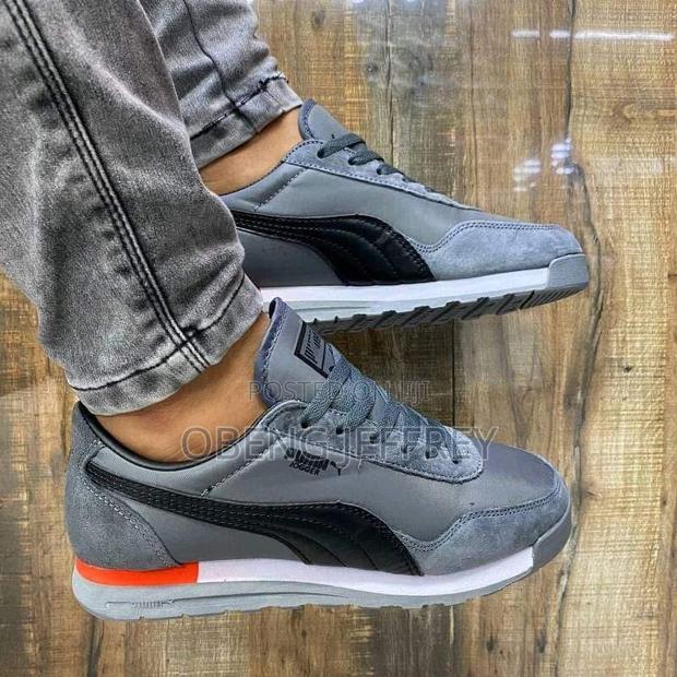 Original Puma Jogger Dark Gray · Photo 2